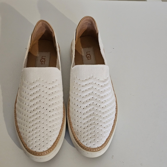 UGG Women's White Slip-On Shoes - Picture 7 of 8
